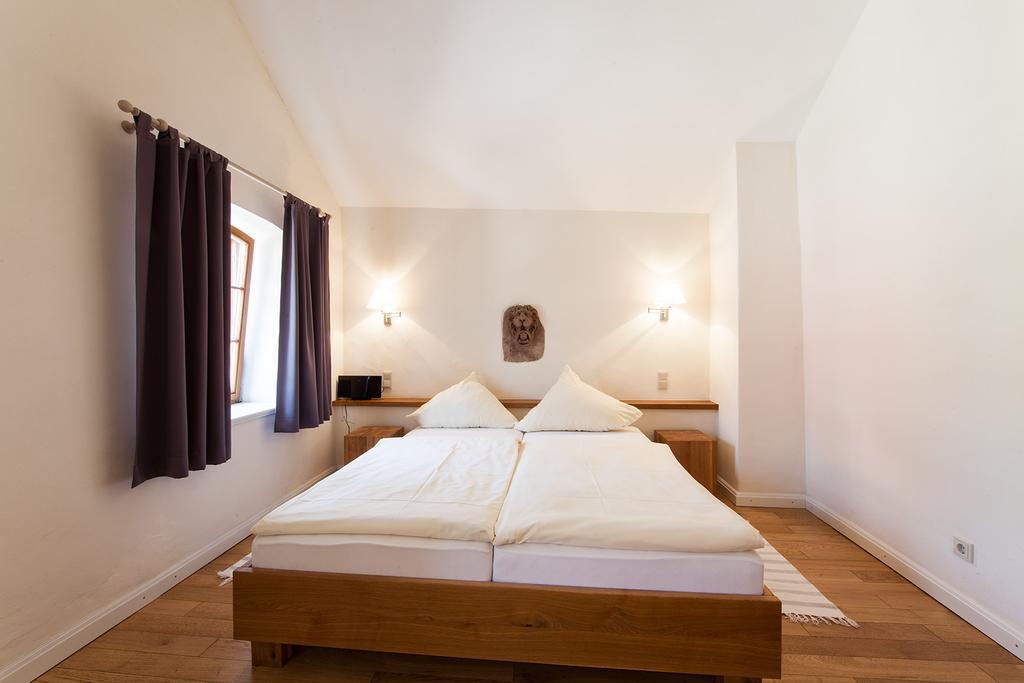 Weingut & Gaestehaus Giwergreif Wasserliesch Chambre photo